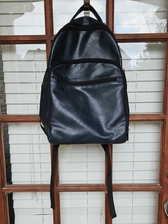 Kenneth Cole Reaction Handbags - Kenneth Cole Reaction Back To School Dark Blue Unisex Charging Port Backpack